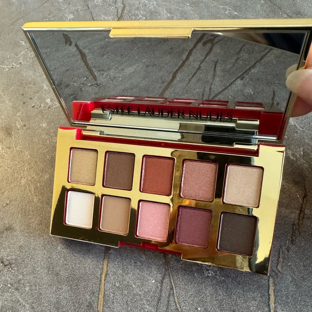 Estée Lauder Nudes Palette